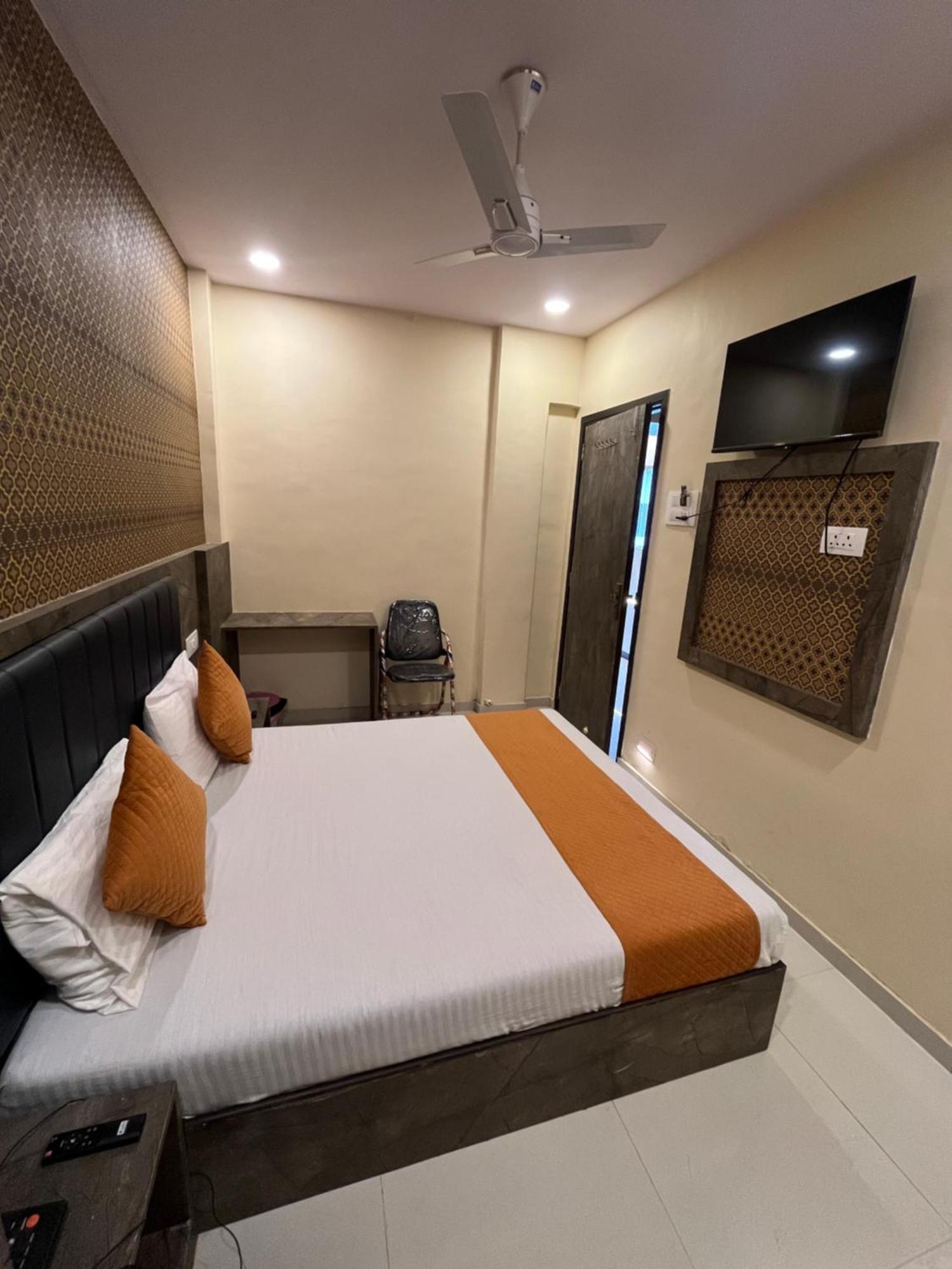 Hotel Grand Bella Βομβάη Εξωτερικό φωτογραφία